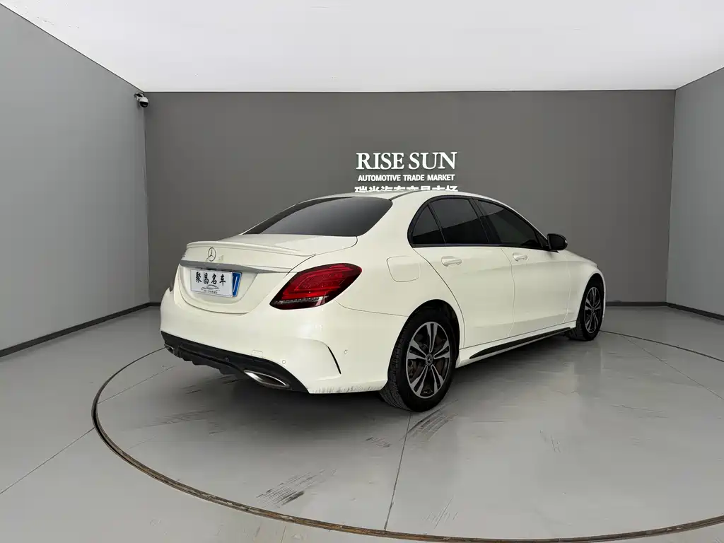 Mercedes-Benz C-Class 2020 — фото 7