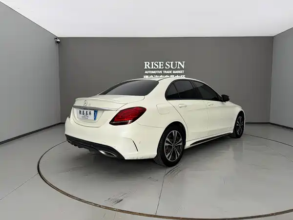 Mercedes-Benz C-Class 2020