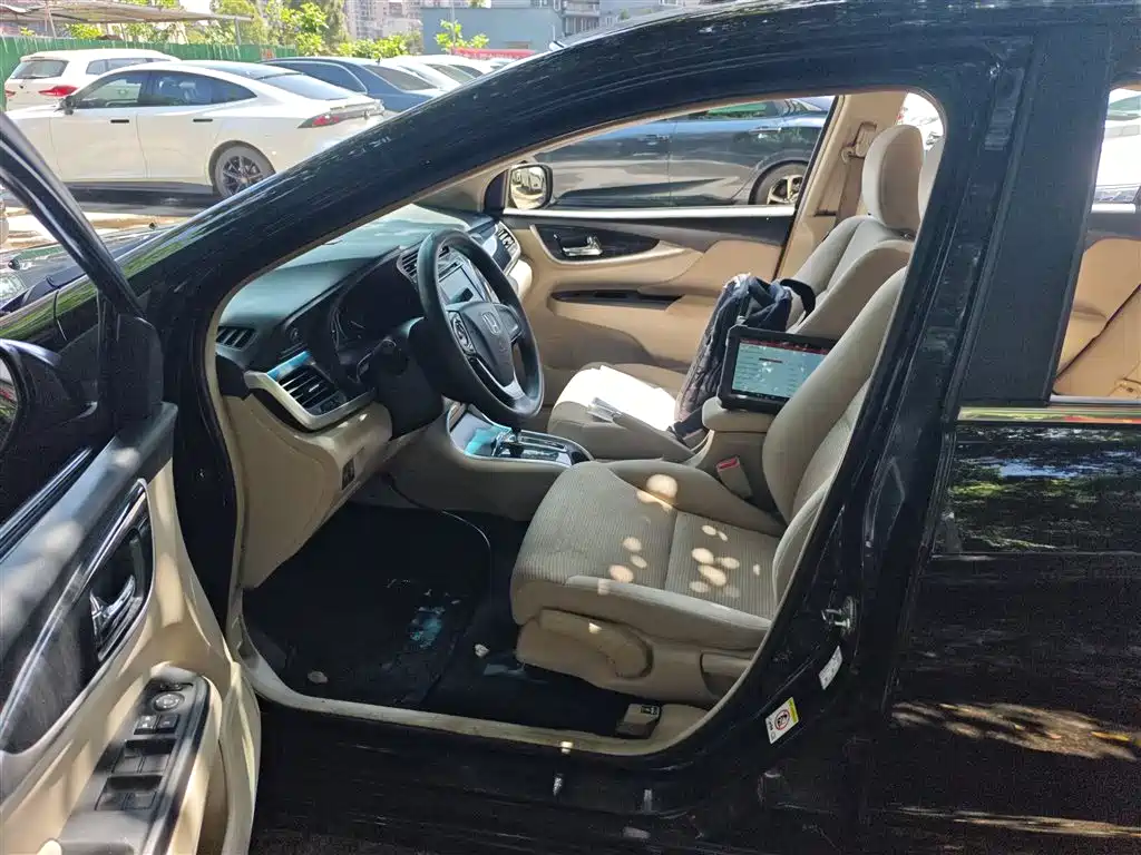Honda Crider 2015 — фото 15
