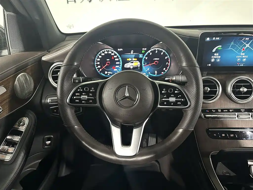 Mercedes-Benz GLC 2021