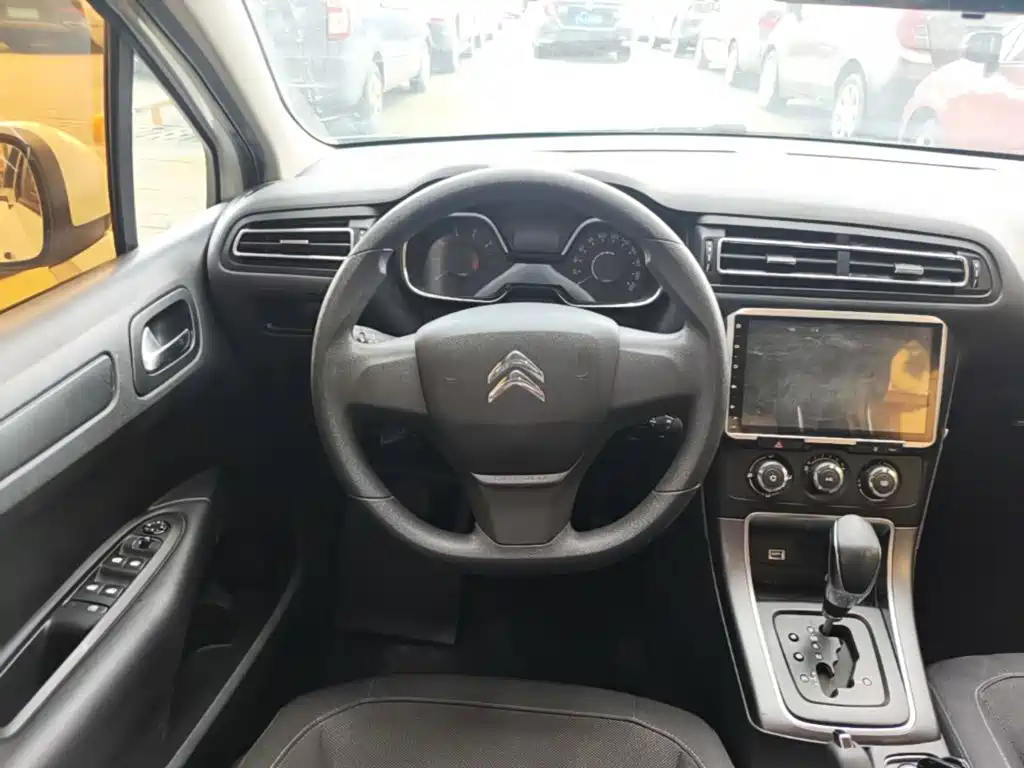 Citroën C4 Sega 2018 — фото 11