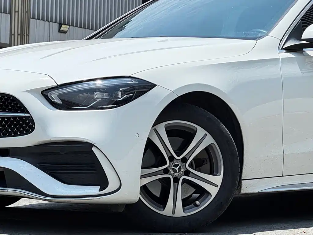 Mercedes-Benz C-Class 2021