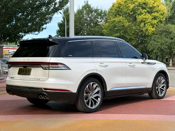 Lincoln Aviator 2021
