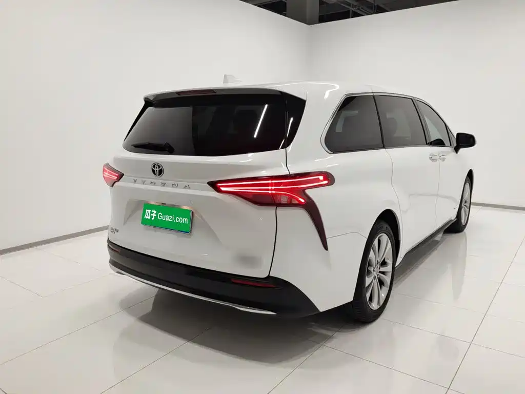 Toyota Sienna 2022