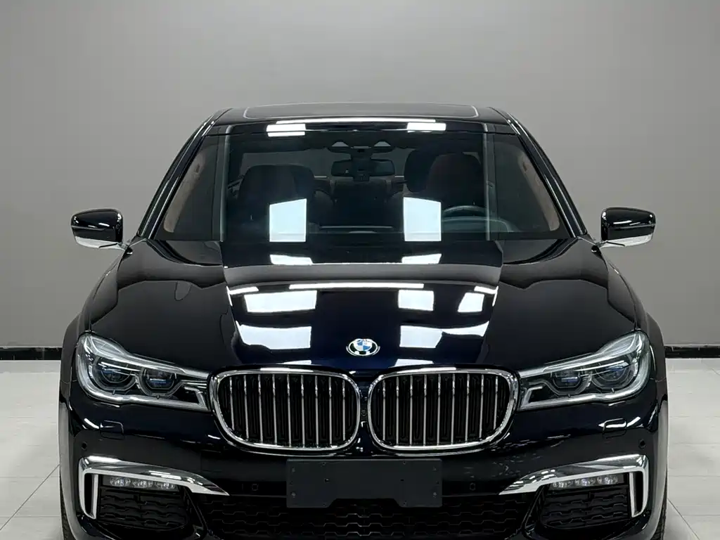 BMW 7 Series 2019 — фото 3