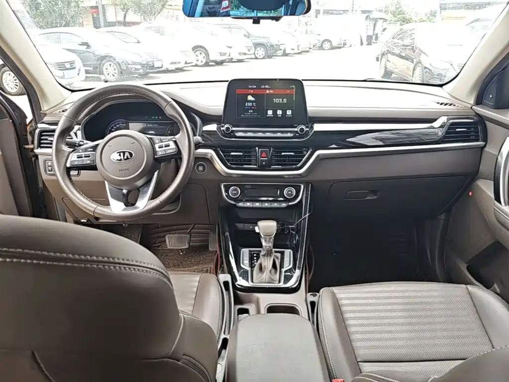 Kia Sportage 2018 — фото 10