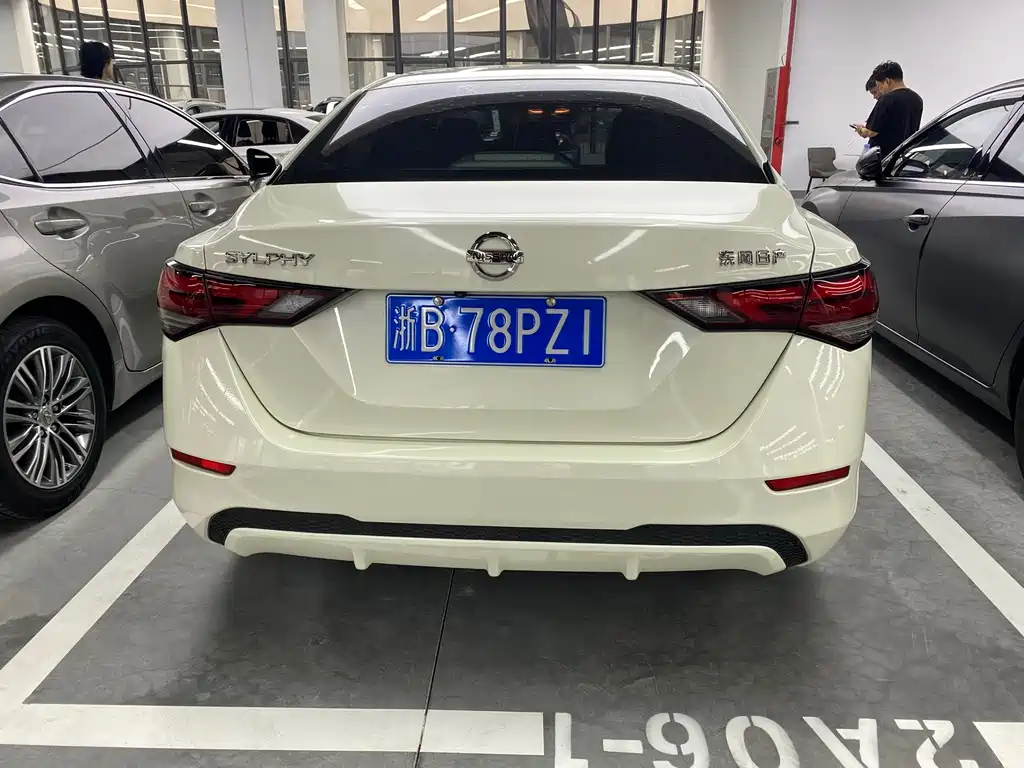 Nissan Sylphy 2022 — фото 13