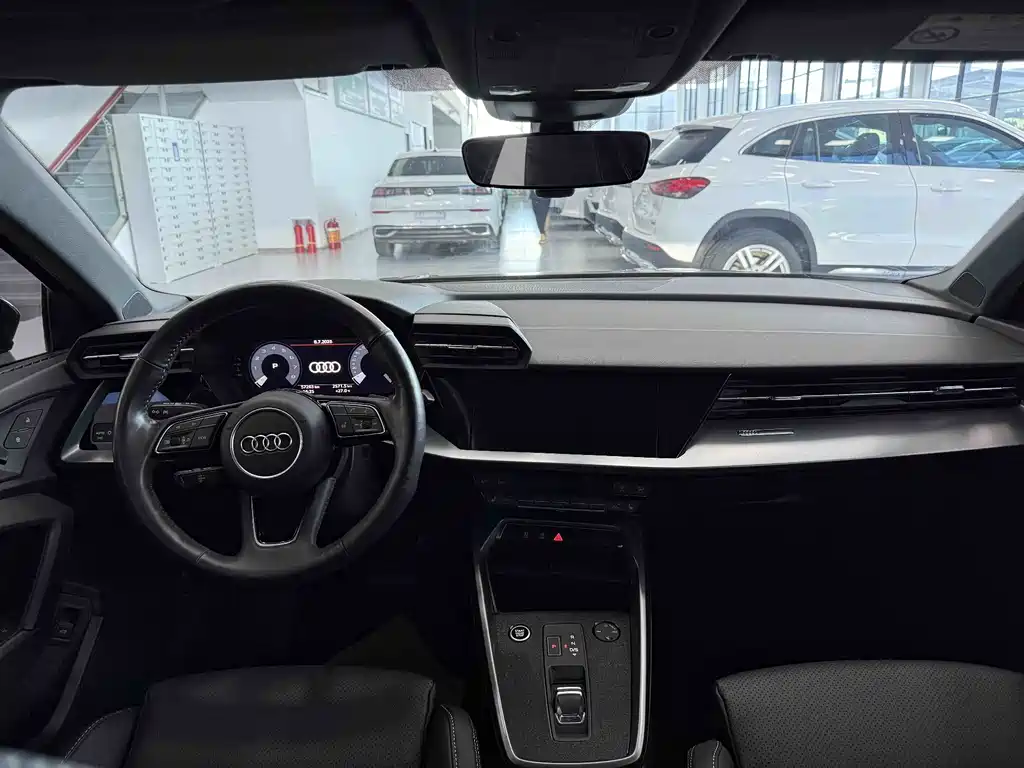 Audi A3 2022 — фото 19