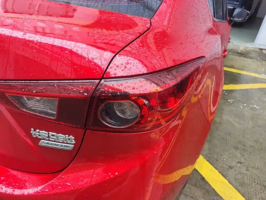 Mazda 3 Axela 2016 — фото 8