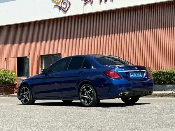 Mercedes-Benz C-Class 2021