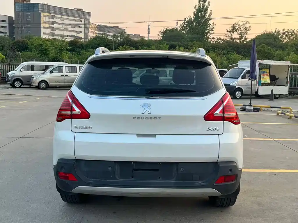 Peugeot 3008 2015 — фото 11