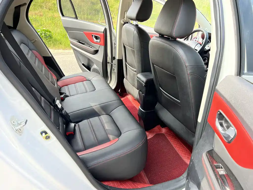 Haval H1 2015 — фото 15