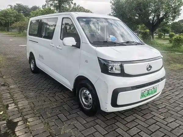 Changan Ruixing EM60 2025