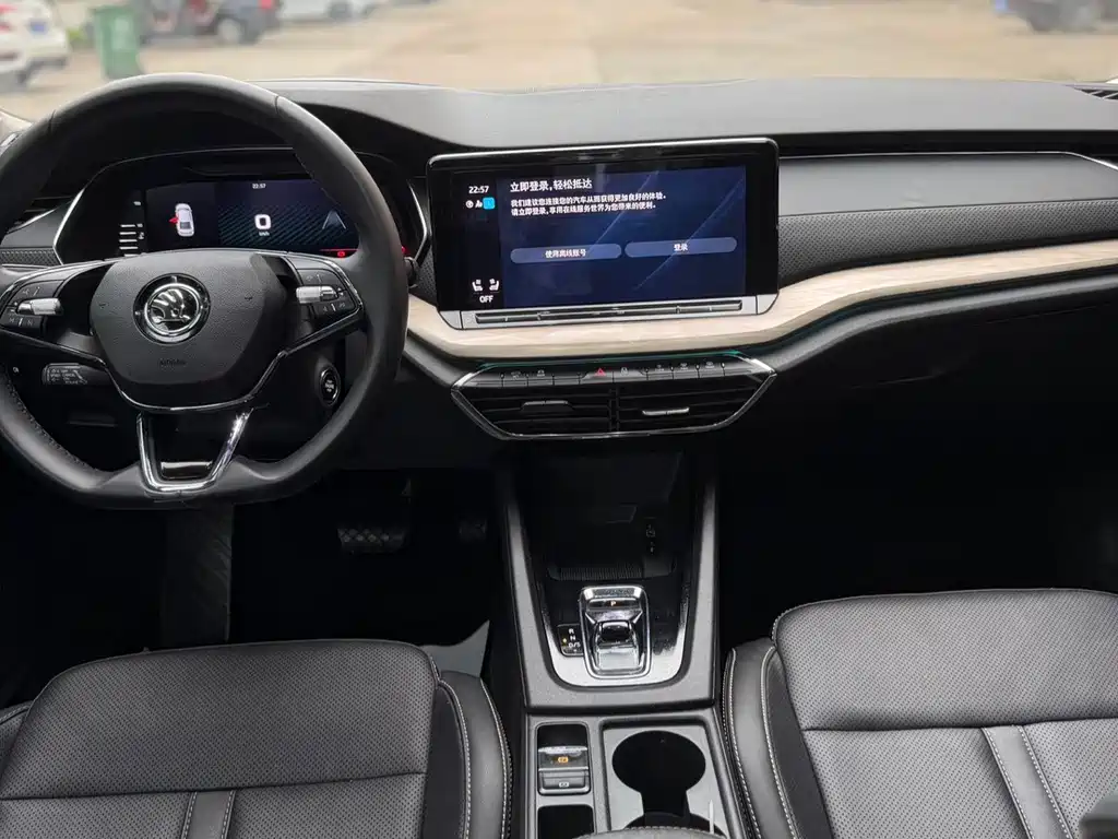 Skoda Octavia 2022 — фото 18