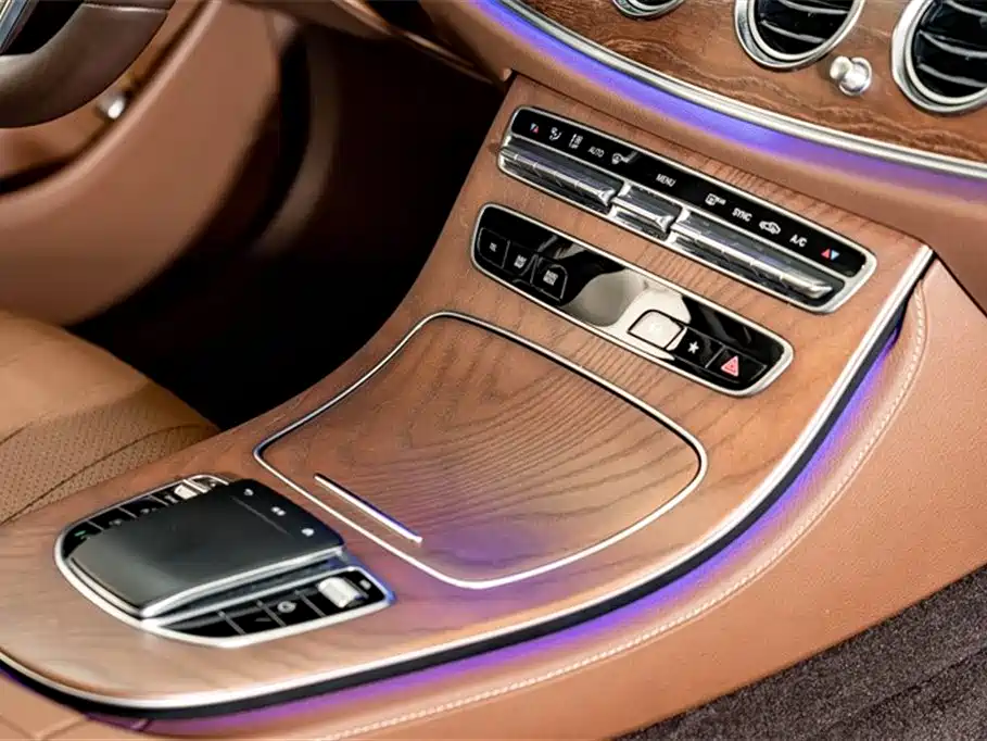 Mercedes-Benz E-Class 2023 — фото 21
