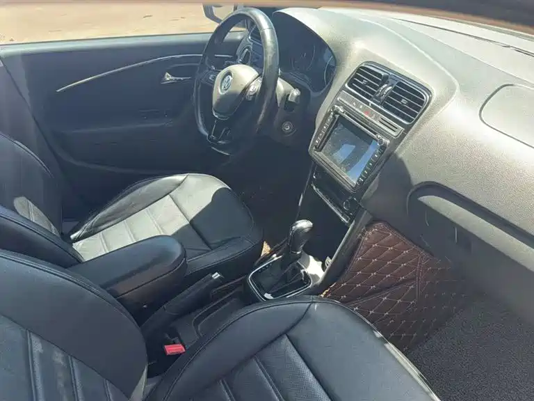Volkswagen Polo 2016