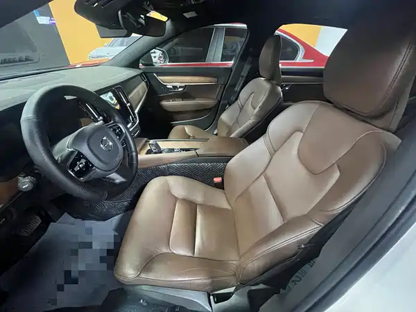 Volvo S90 2020
