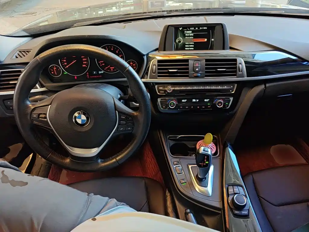 BMW 3 Series 2017