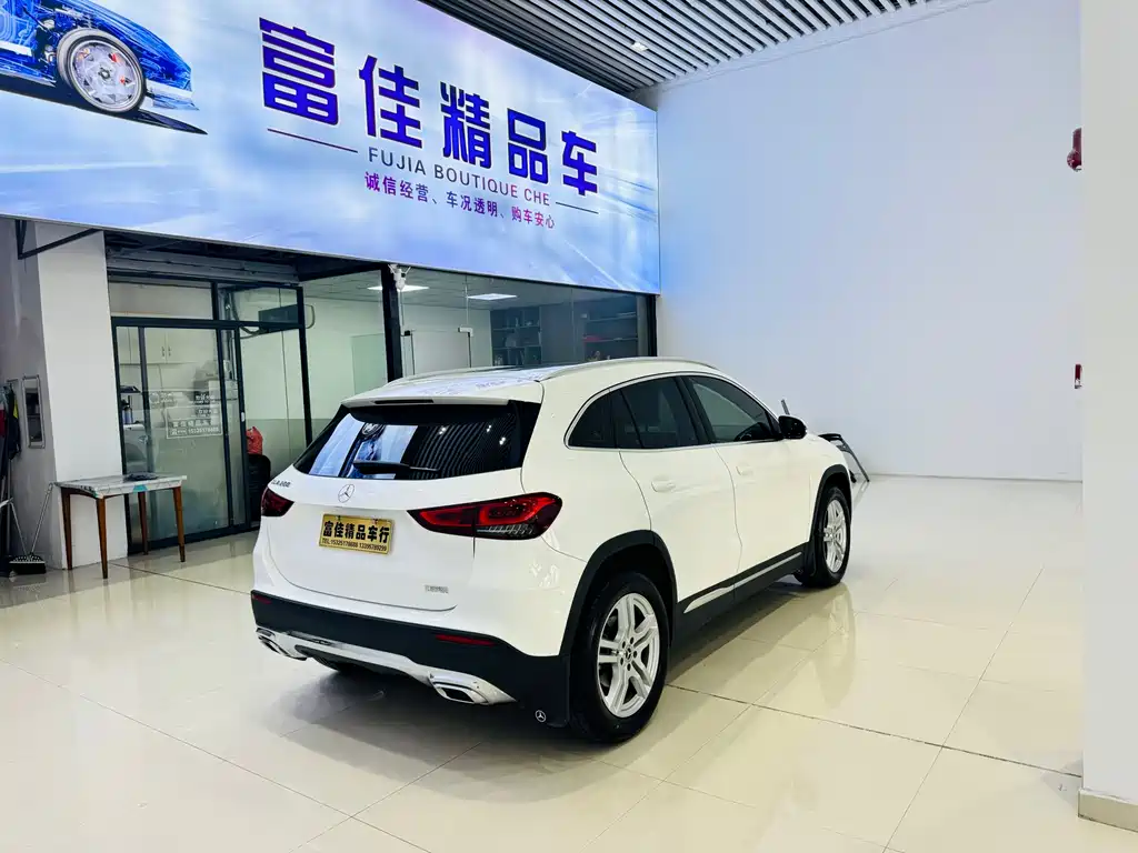 Mercedes-Benz GLA 2023