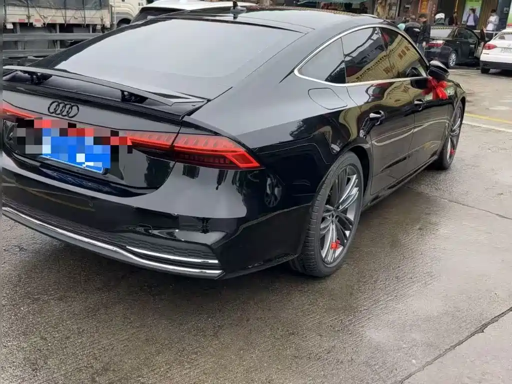 Audi A7 2023 — фото 2