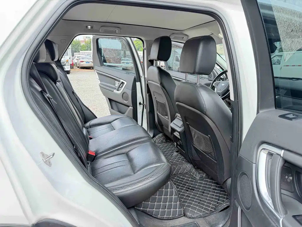 Land Rover Discovery Sport 2018 — фото 14