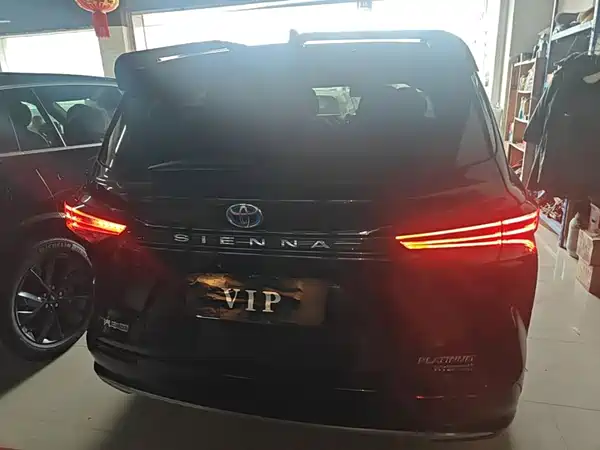 Toyota Sienna 2022