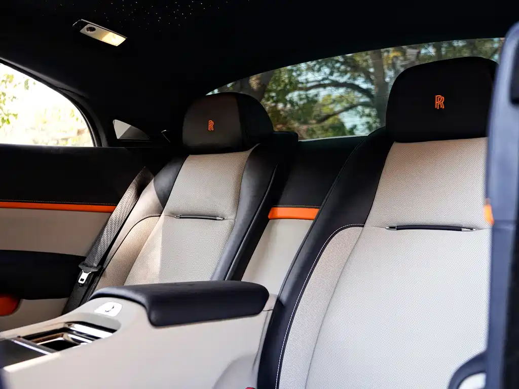 Rolls-Royce Wraith 2023 — фото 19