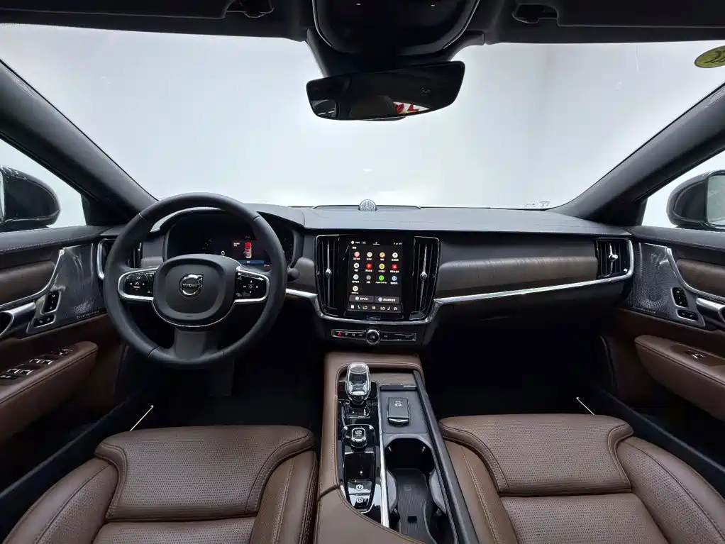 Volvo S90 2024 — фото 10