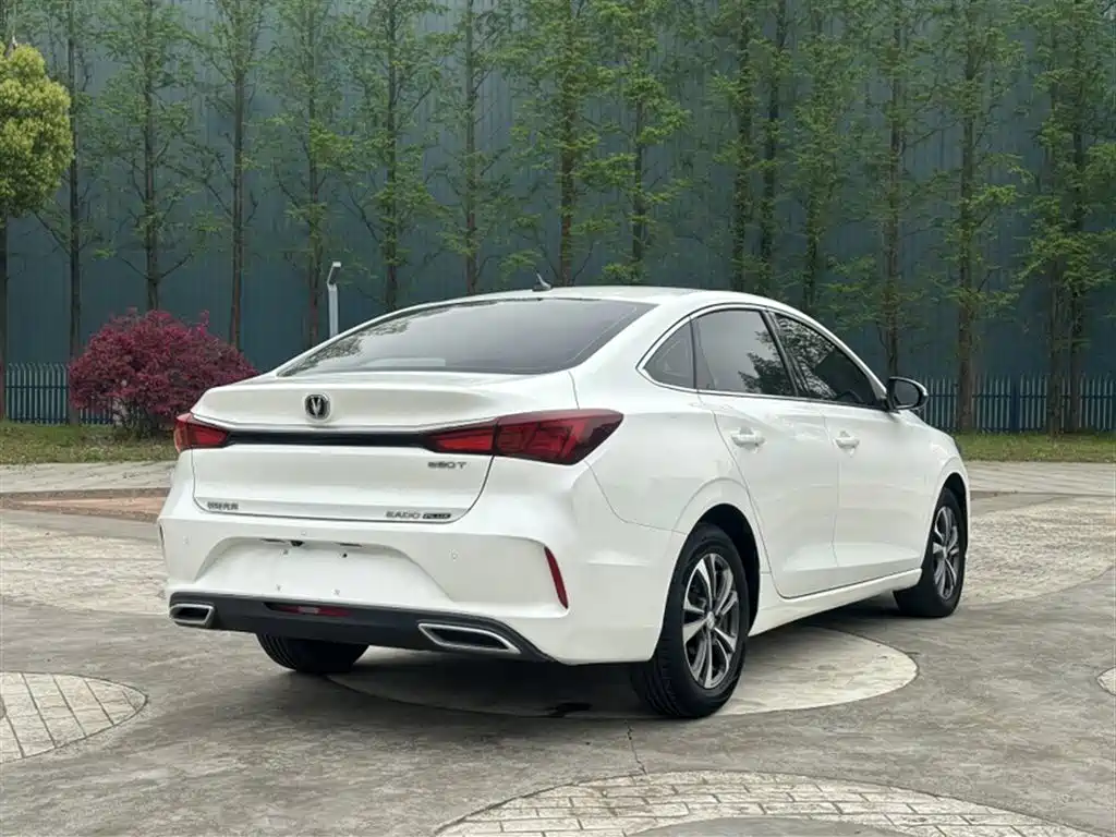 Changan Eado 2022 — фото 24