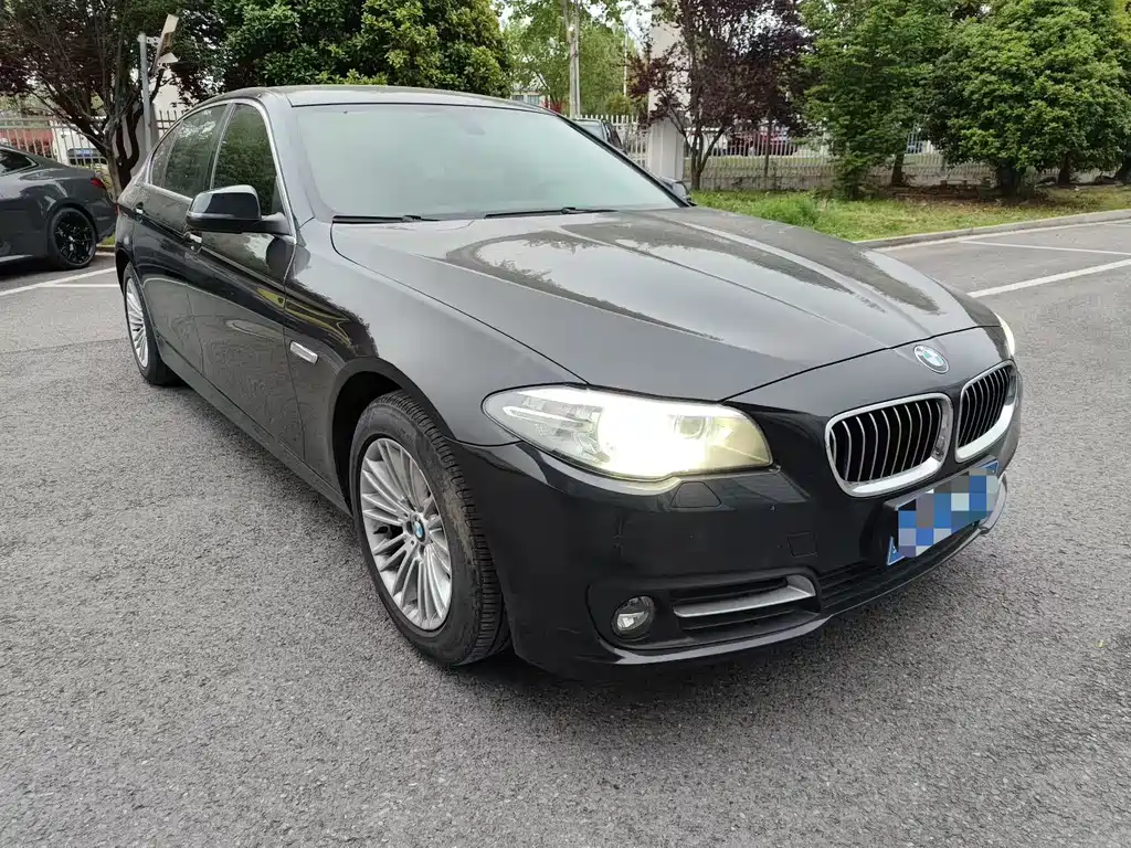BMW 5 Series 2016 — фото 2