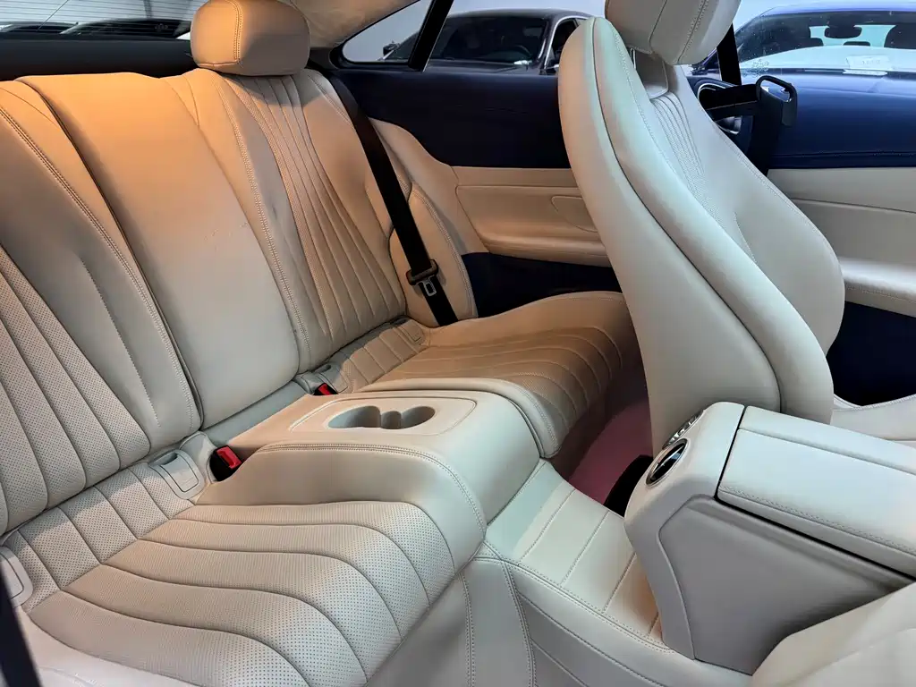 Mercedes-Benz E-Class 2020 — фото 13
