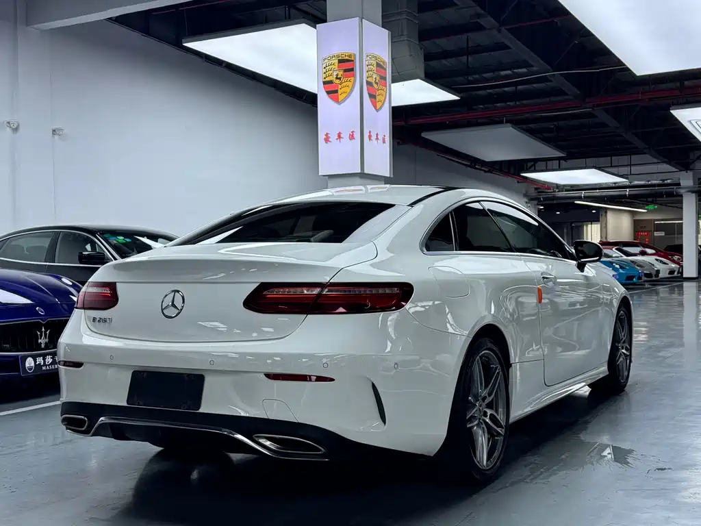 Mercedes-Benz E-Class 2020 — фото 15