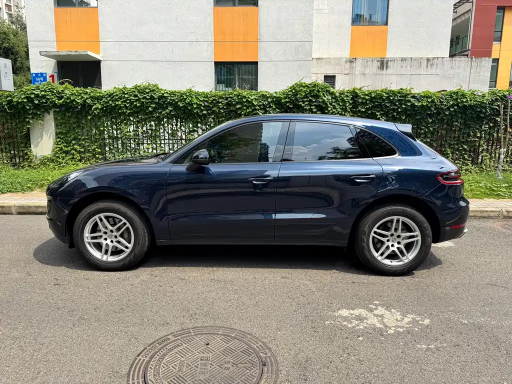 Porsche Macan 2018 — фото 6