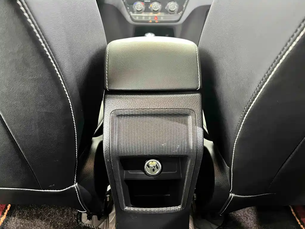 Skoda Kamiq 2023 — фото 13