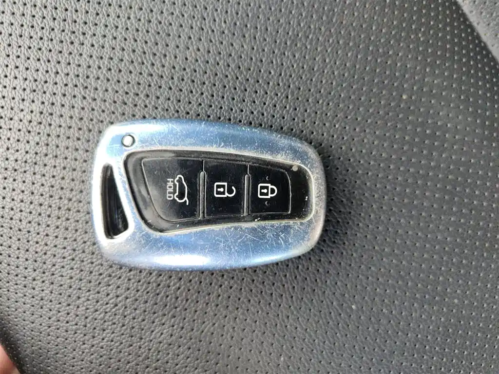 Hyundai Santa Fe 2018 — фото 12