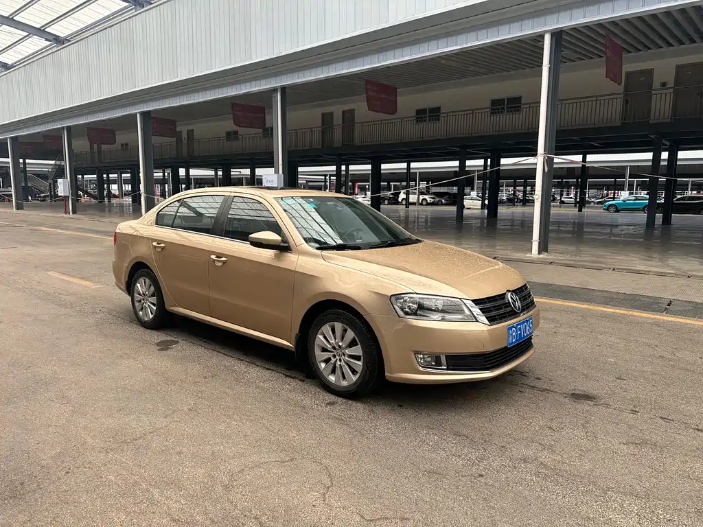 Volkswagen Lavida 2013