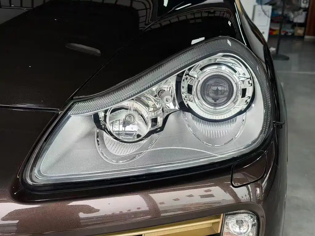 Porsche Cayenne 2010