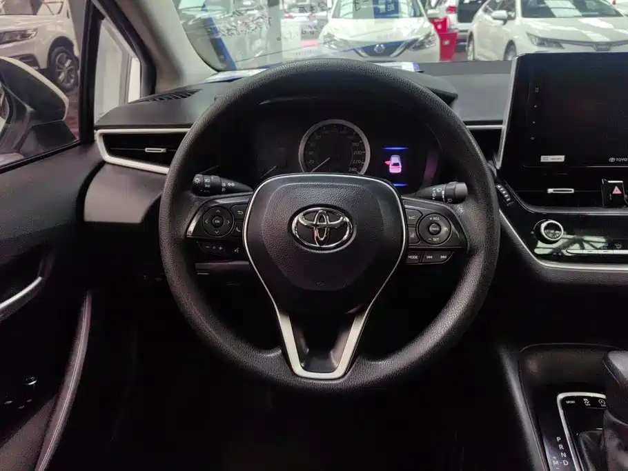Toyota Corolla 2020 — фото 15