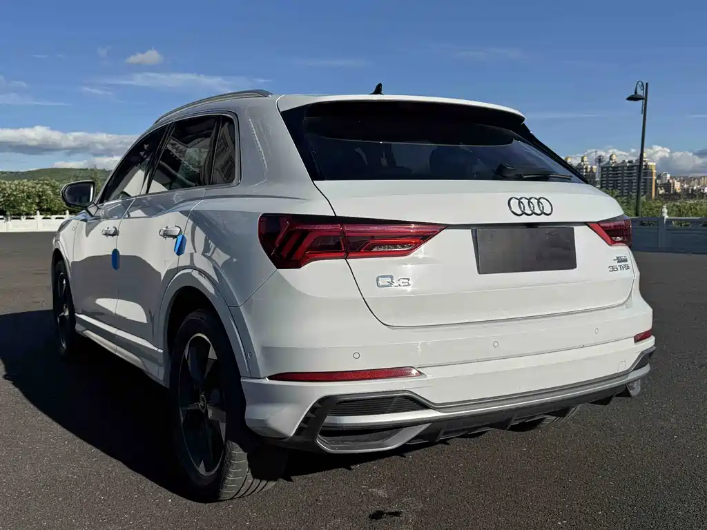 Audi Q3 2021