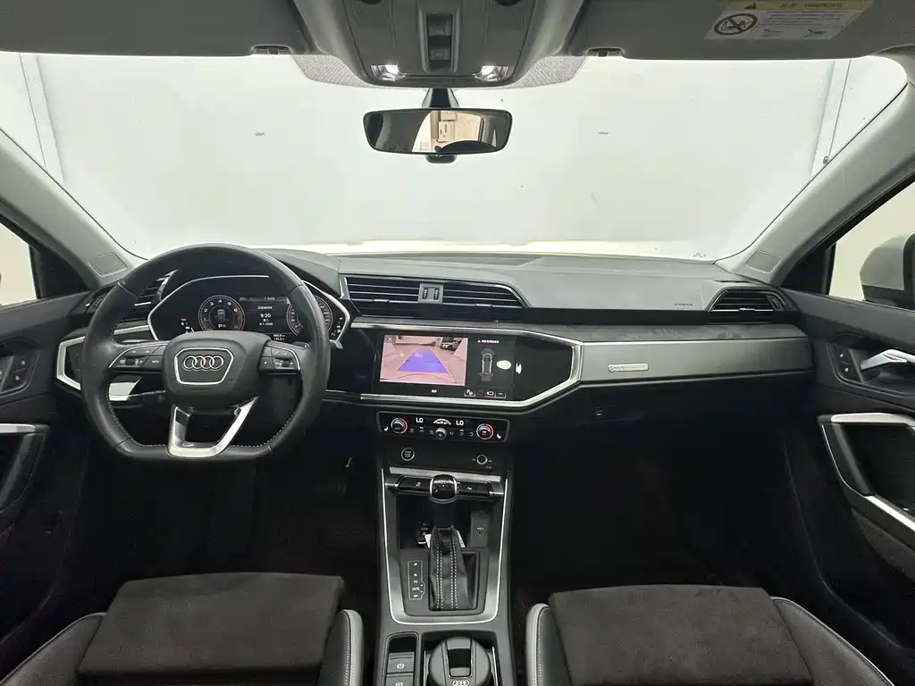 Audi Q3 2022 — фото 10