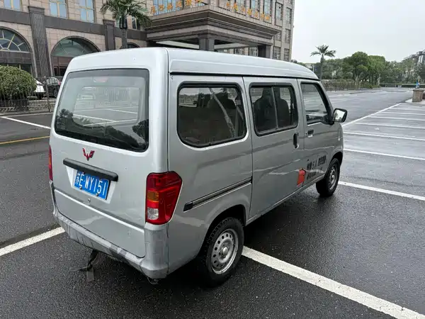 Wuling Sunshine 2015