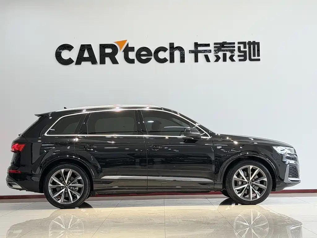 Audi Q7 2023 — фото 4