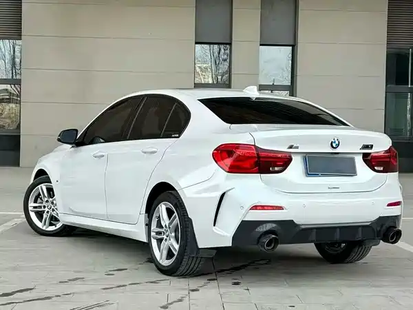 BMW 1 Series 2023