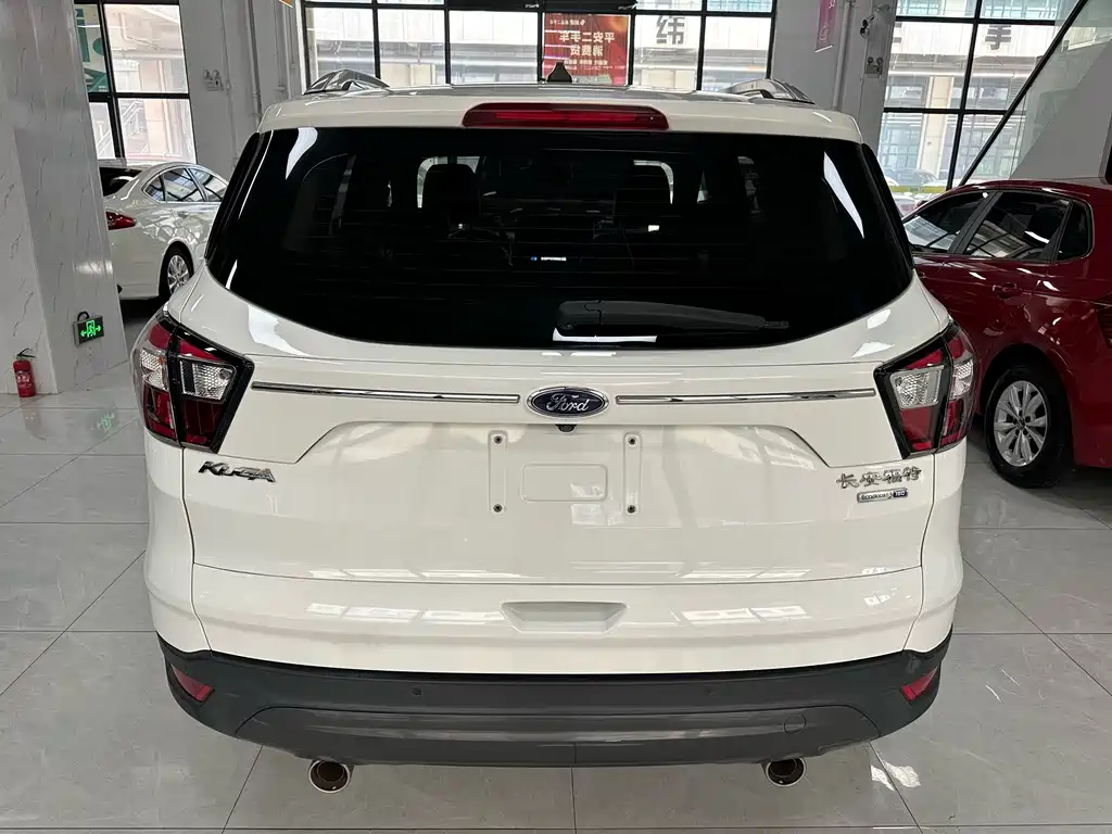 Ford Kuga 2021 — фото 17