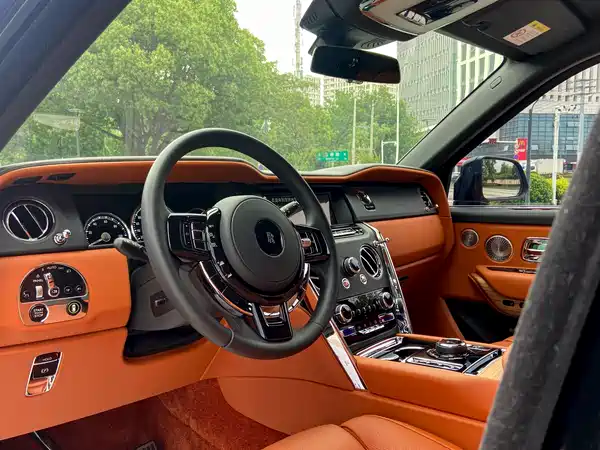 Rolls-Royce Cullinan 2024