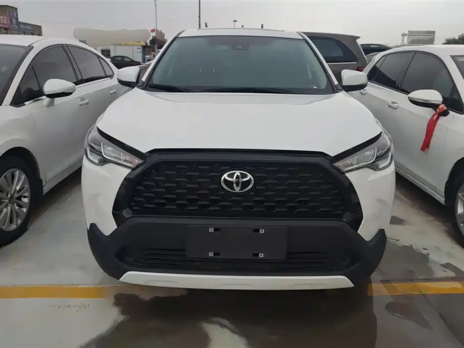 Toyota Corolla Cross 2022 — фото 2