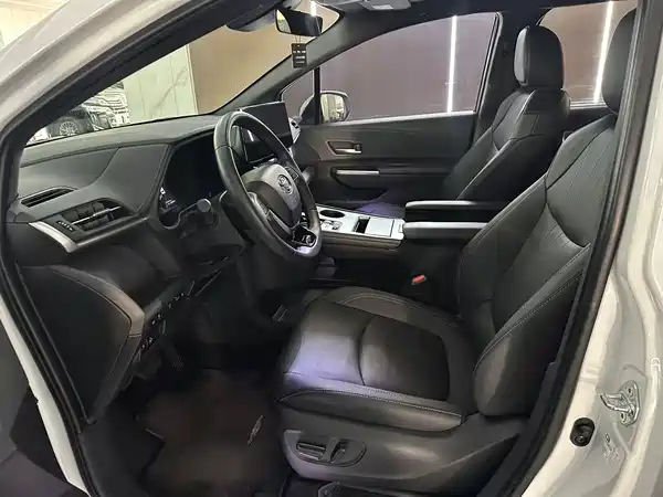 Toyota Sienna 2024