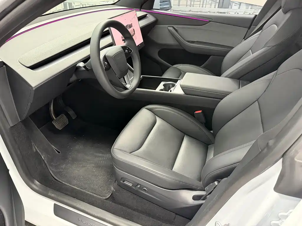 Tesla Model Y 2026