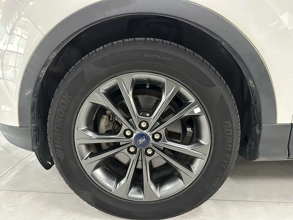 Ford Kuga 2021 — фото 13