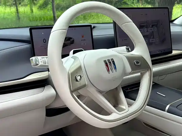 Buick Zhijing L7 2025
